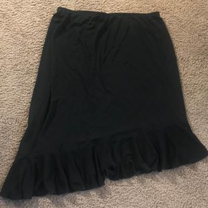 Women’s size 18 asymmetrical black skirt ruffles on bottom